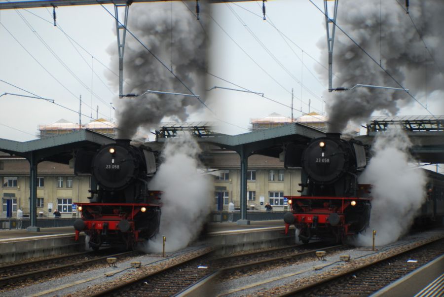 Dampflokomotive 23 058 im Bahnhof Romanshorn. Letzte Fahrt mit Kohlenfeuerung.