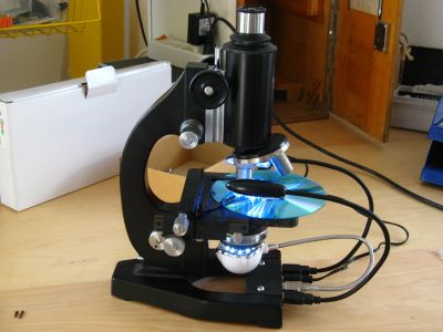 Fertiges Mikroskop mit LED Lampen